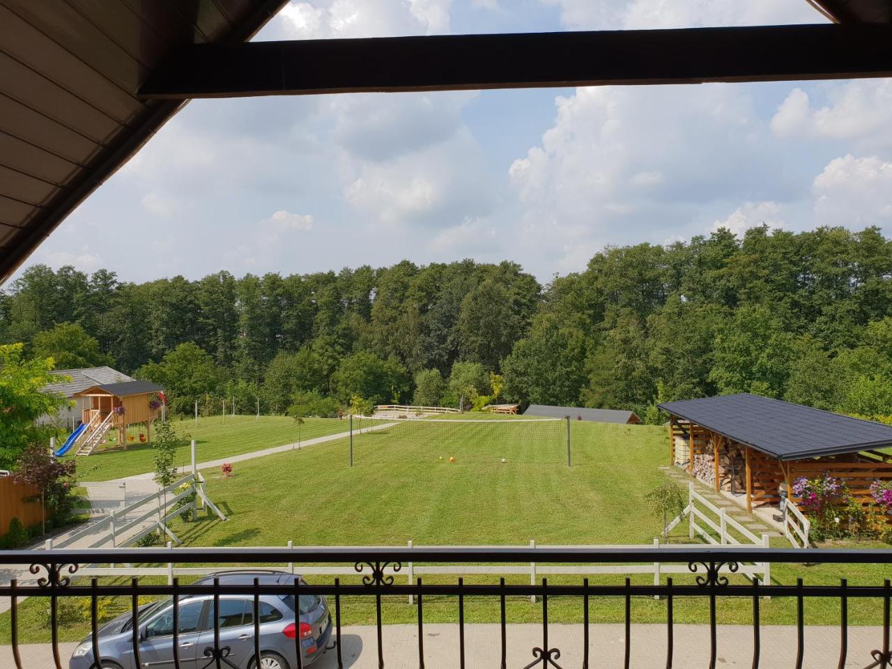 Hotel Hubertus à Wola Rzedzinska Extérieur photo